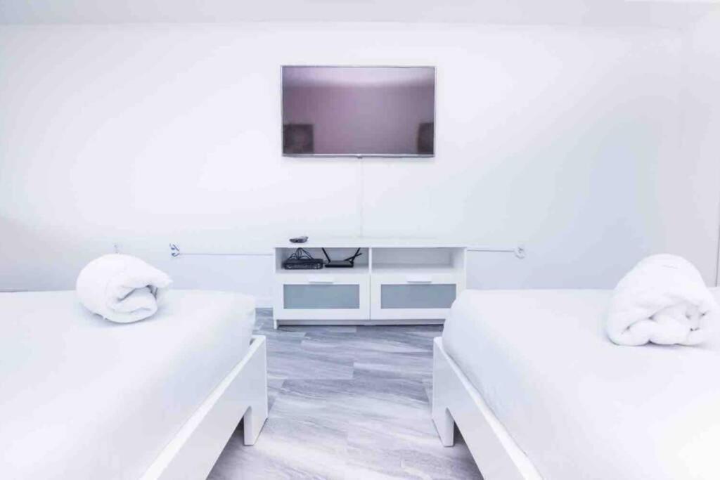 Spectacular Studio At Brickell, Free Parking ميامي المظهر الخارجي الصورة
